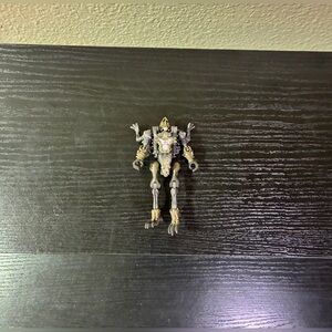 Kingdom War For Cybertron Vertebreak Mini Figure